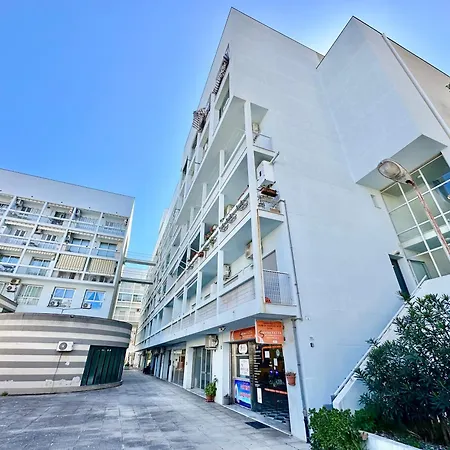 Egv Center By Housilia Appartement *